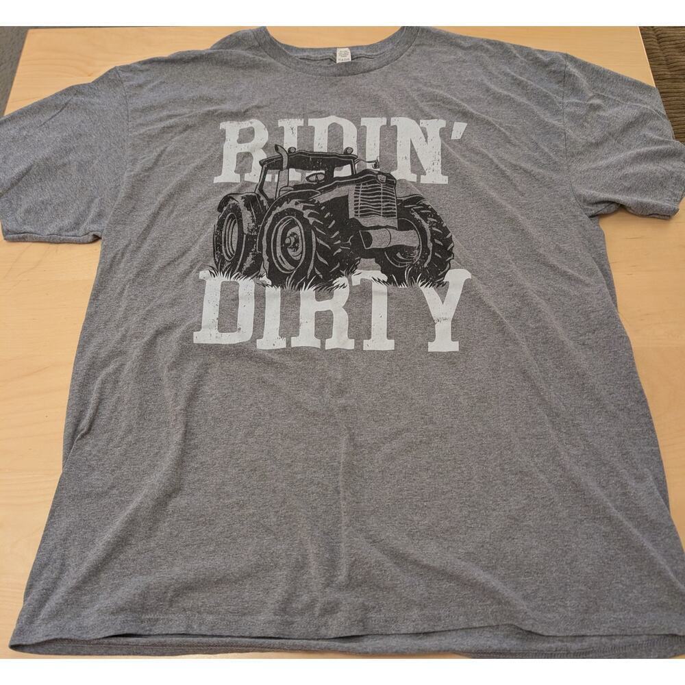 🍀Mens XL Fruit of the Loom Tee